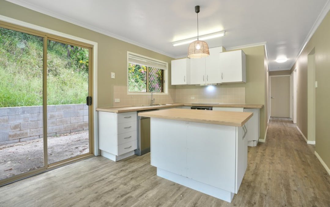 43 Mellefont Street, West Gladstone, QLD, 4680 - Image 3