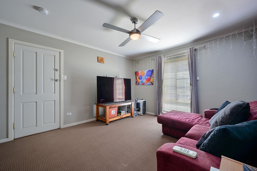 11 Clee Street, Whyalla Norrie, SA, 5608 - Image 4