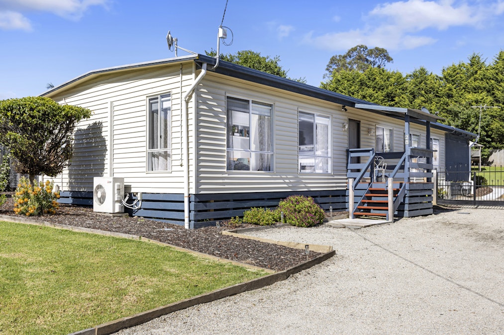 28 Clarence Street, Loch, VIC, 3945 - Image 4