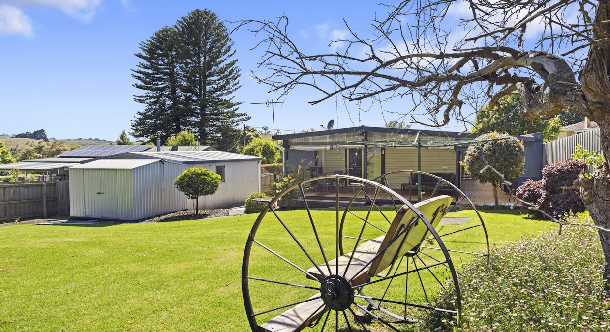 28 Clarence Street, Loch, VIC, 3945 - Image 13