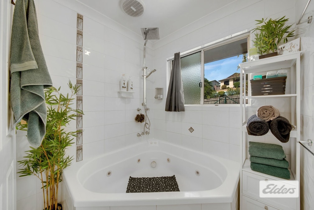 8 Kenneth Court, New Auckland, QLD, 4680 - Image 15