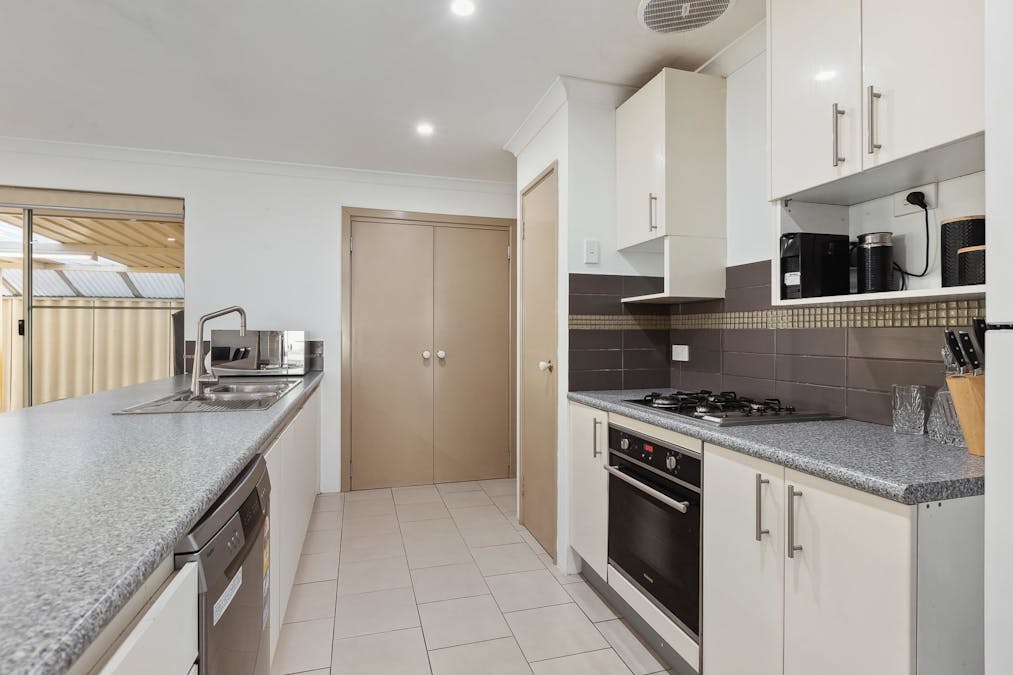 11 Belmont Close, Port Kennedy, WA, 6172 - Image 7