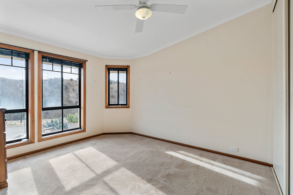 26 Seaview Avenue, Wirrina Cove, SA, 5204 - Image 13