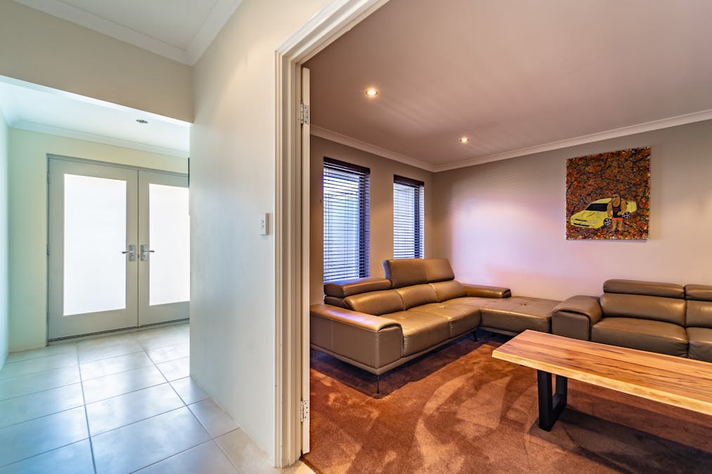 34 Clearwater Way, Singleton, WA, 6175 - Image 9