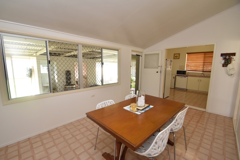 68 Mclean Street, Goondiwindi, QLD, 4390 - Image 12