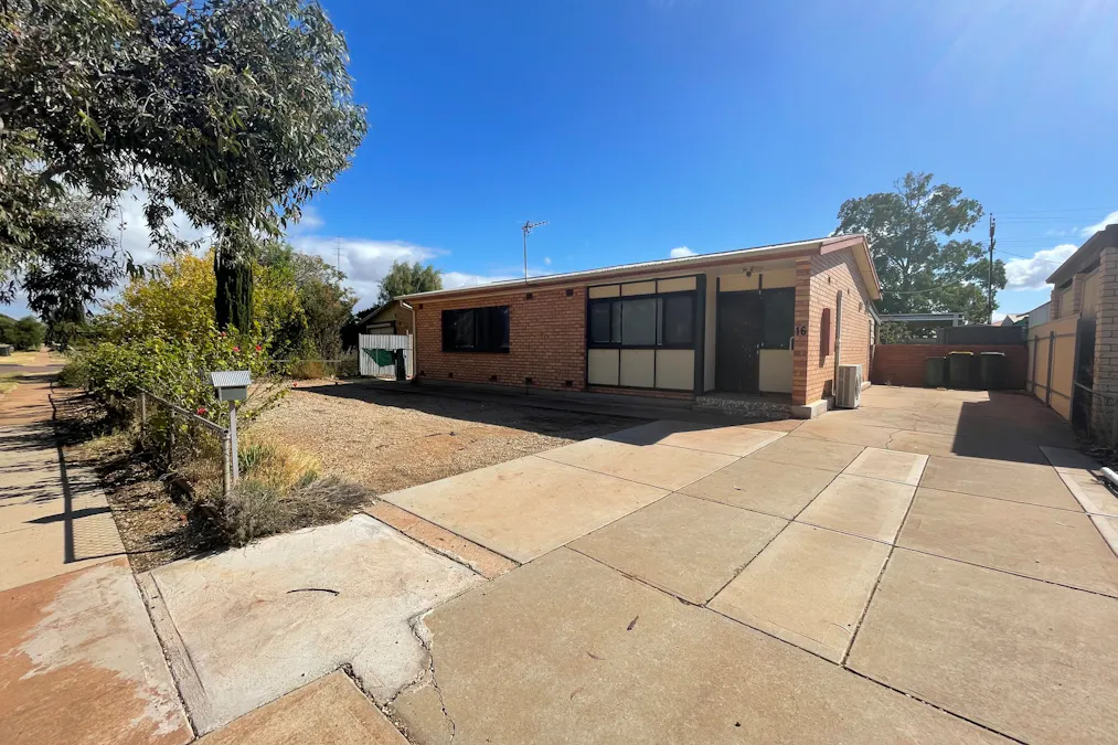 16 McLennan Avenue, Whyalla Norrie, SA, 5608 - Image 1