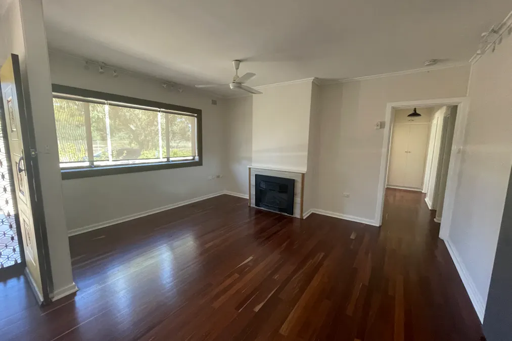 16 McLennan Avenue, Whyalla Norrie, SA, 5608 - Image 2