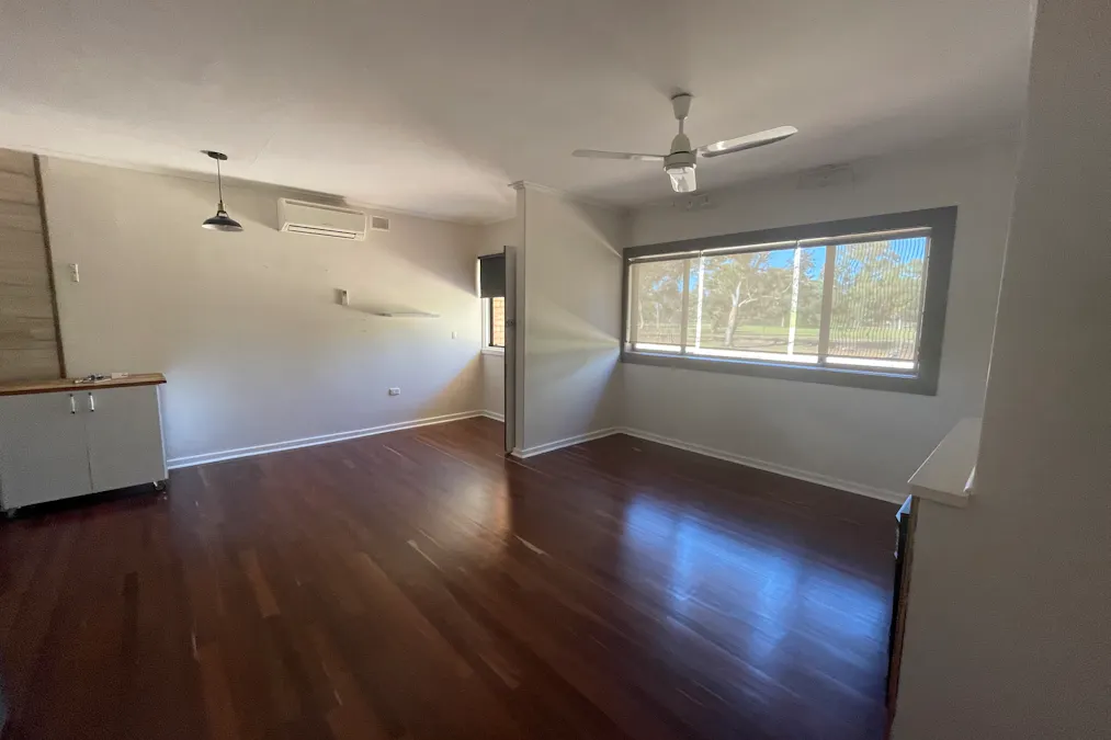 16 McLennan Avenue, Whyalla Norrie, SA, 5608 - Image 3