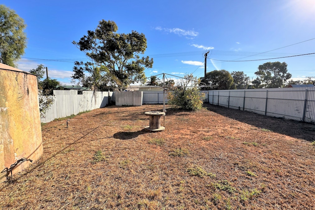 5 Simmons Street, Whyalla Norrie, SA, 5608 - Image 13