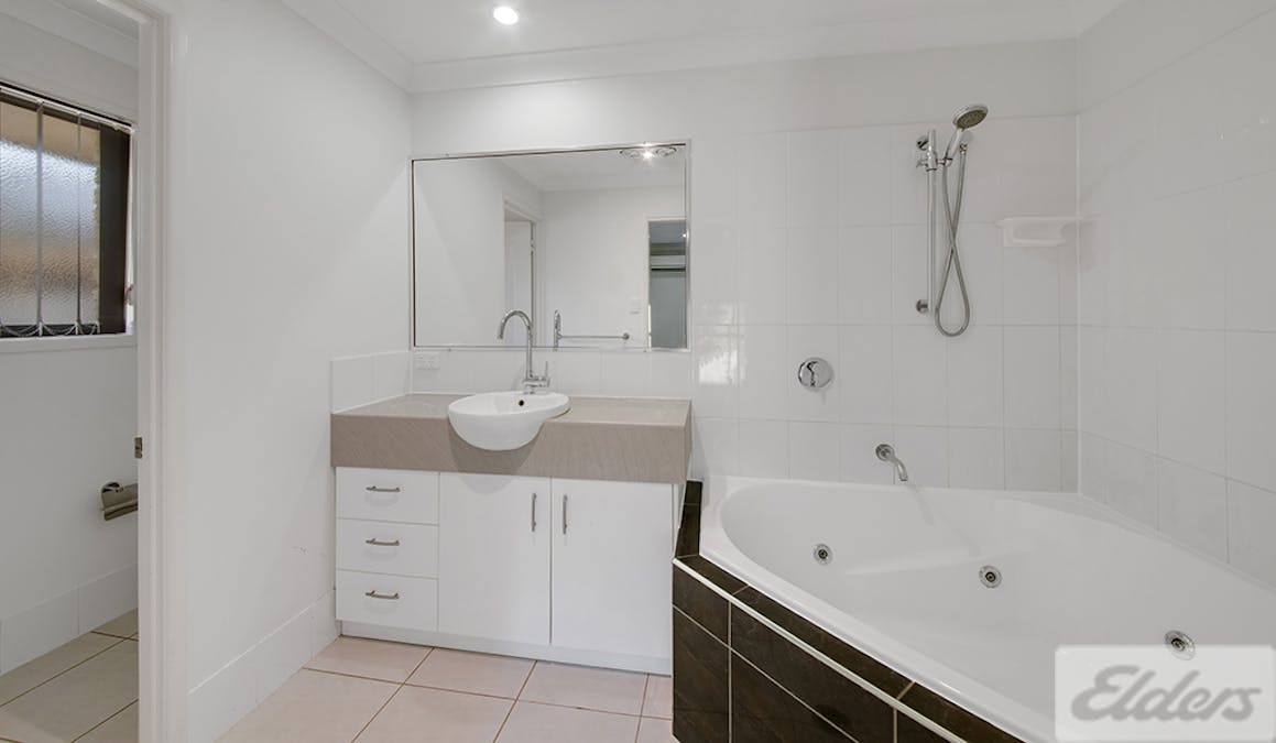 10 Gumnut Place, Kirkwood, QLD, 4680 - Image 8