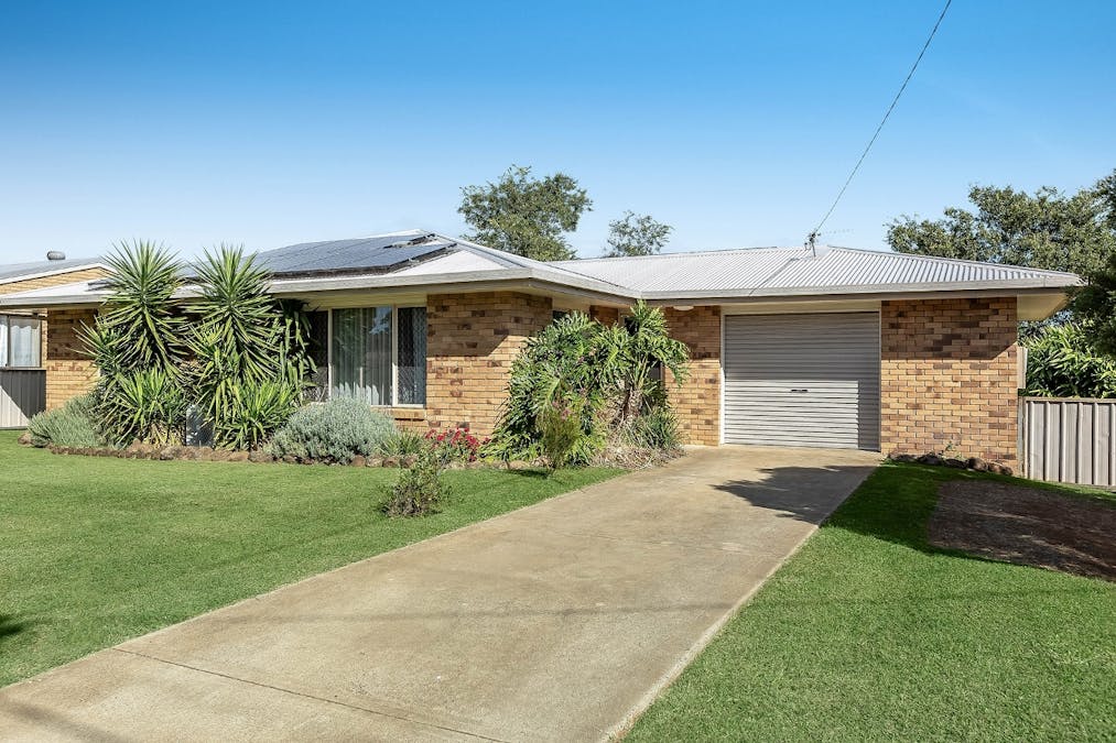 45 Hamlyn Road, Oakey, QLD, 4401 - Image 1