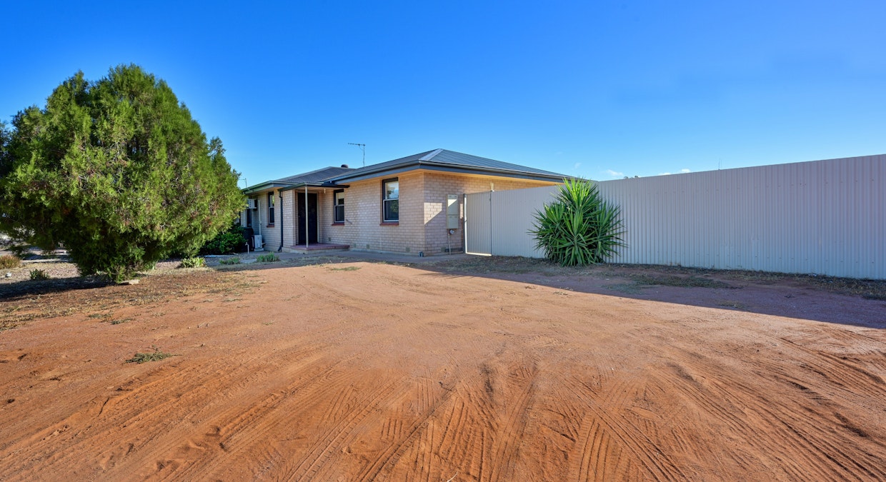 9 Benier Street, Whyalla Norrie, SA, 5608 - Image 2