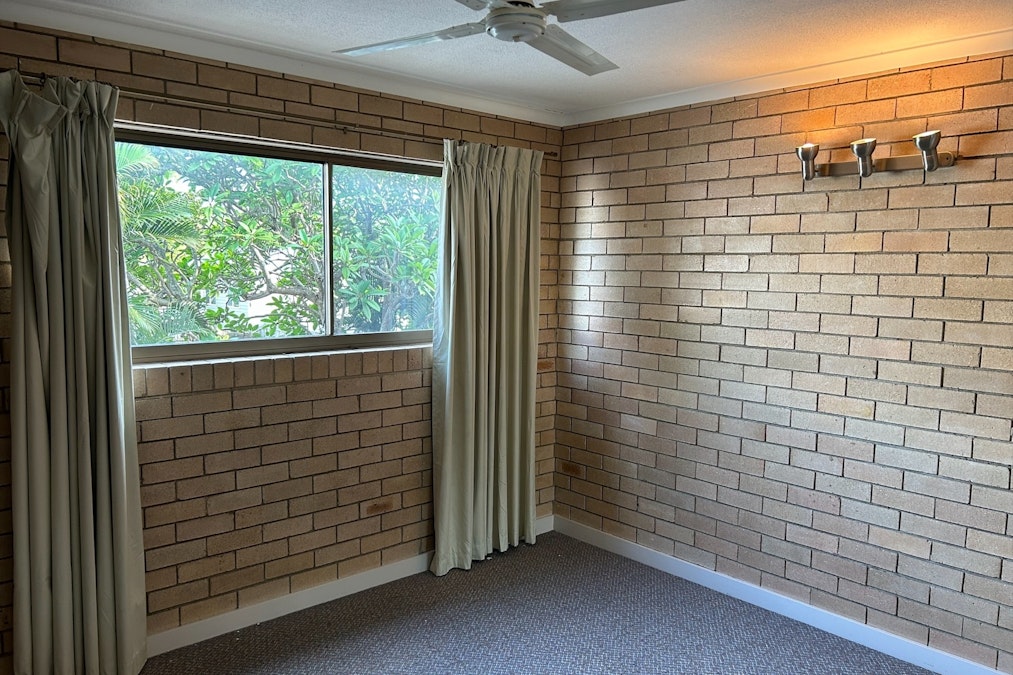2/5 Sutton Street, Barney Point, QLD, 4680 - Image 7