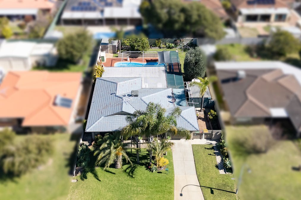 8 Carmody Road, Waikiki, WA, 6169 - Image 35