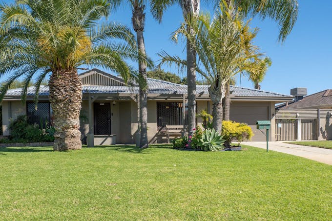 8 Carmody Road, Waikiki, WA, 6169 - Image 1