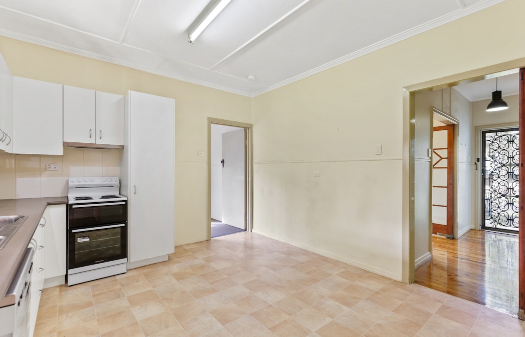 15 Somme Street, North Toowoomba, QLD, 4350 - Image 4