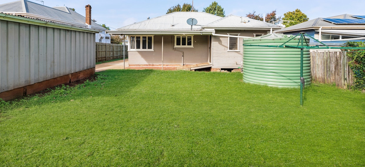 15 Somme Street, North Toowoomba, QLD, 4350 - Image 10
