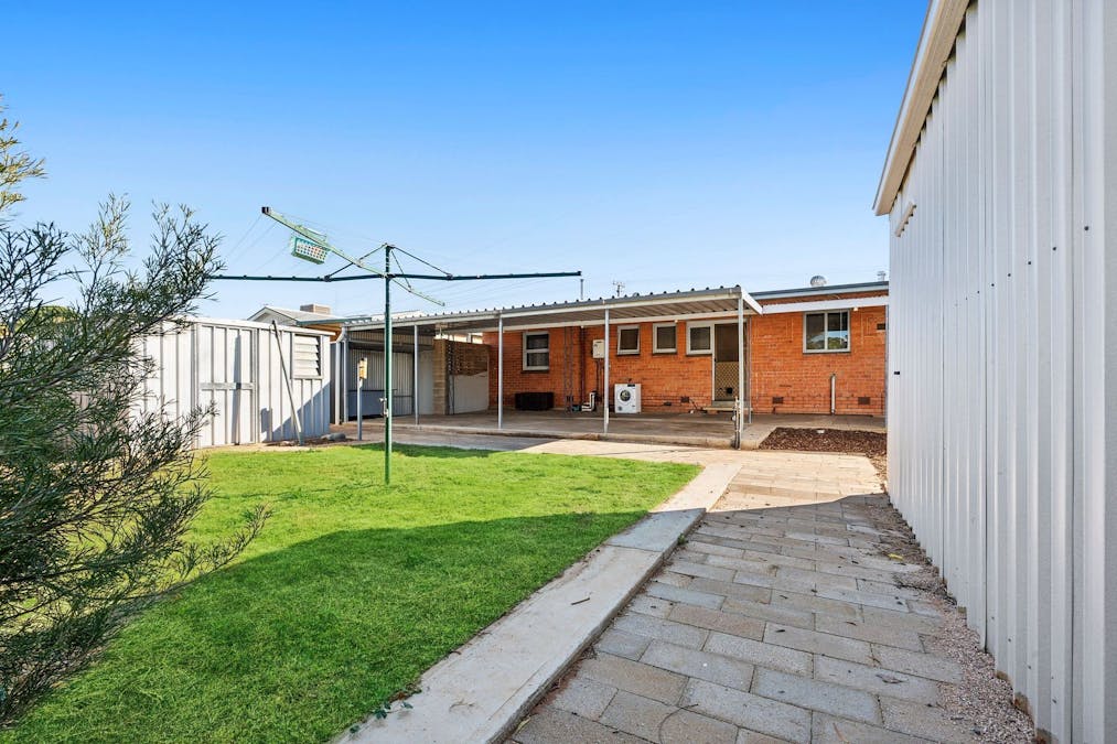 12 Miller Street, Waikerie, SA, 5330 - Image 7