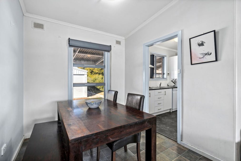 12 Miller Street, Waikerie, SA, 5330 - Image 8
