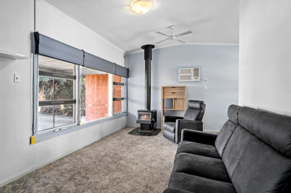 12 Miller Street, Waikerie, SA, 5330 - Image 10
