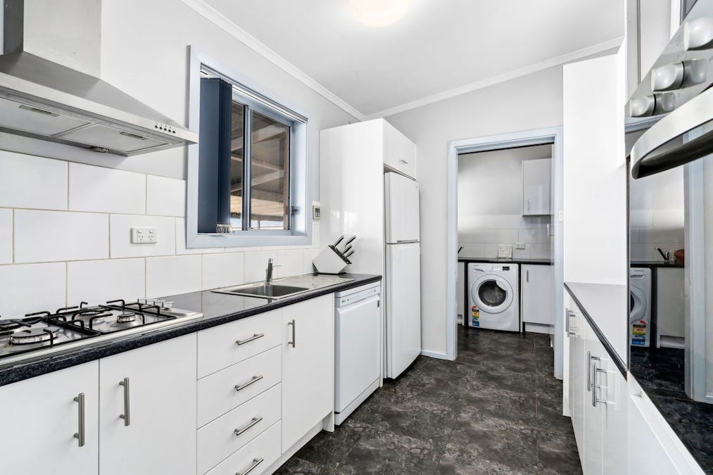 12 Miller Street, Waikerie, SA, 5330 - Image 3