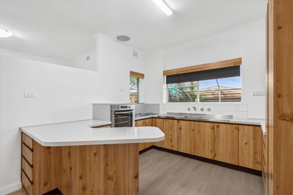 8 Tonkin Street, Loxton, SA, 5333 - Image 7