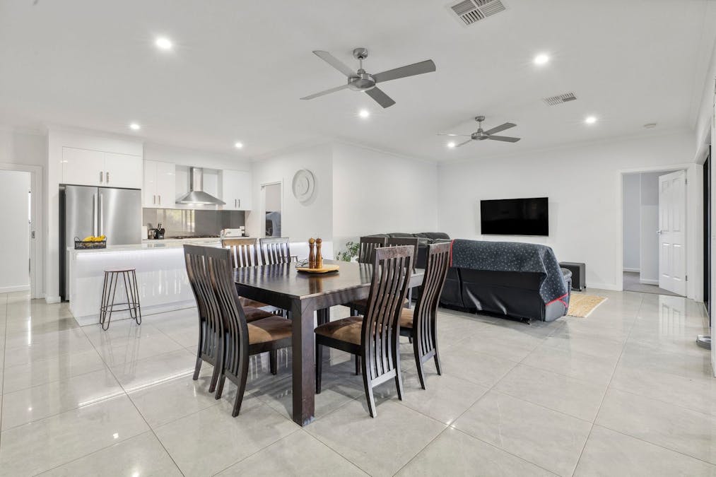 376 Ral Ral Avenue, Renmark, SA, 5341 - Image 4