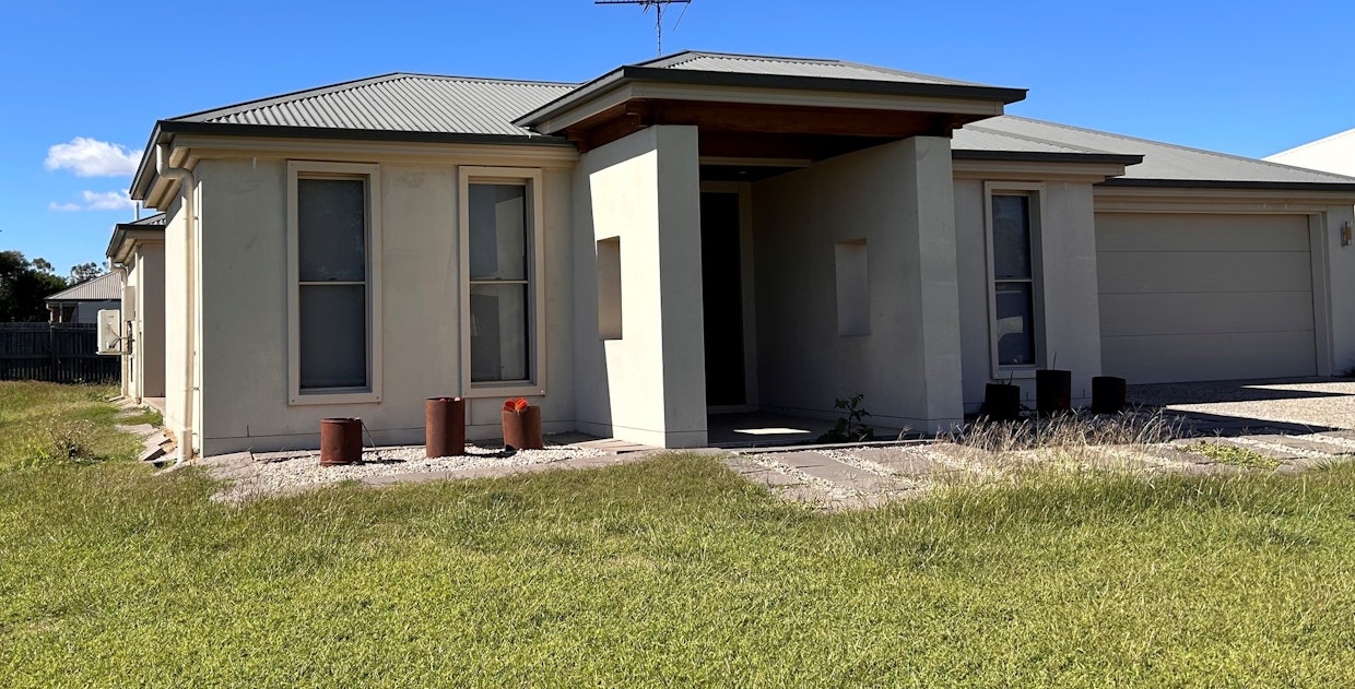 3 Montclair Close, Dalby, QLD, 4405 - Image 1