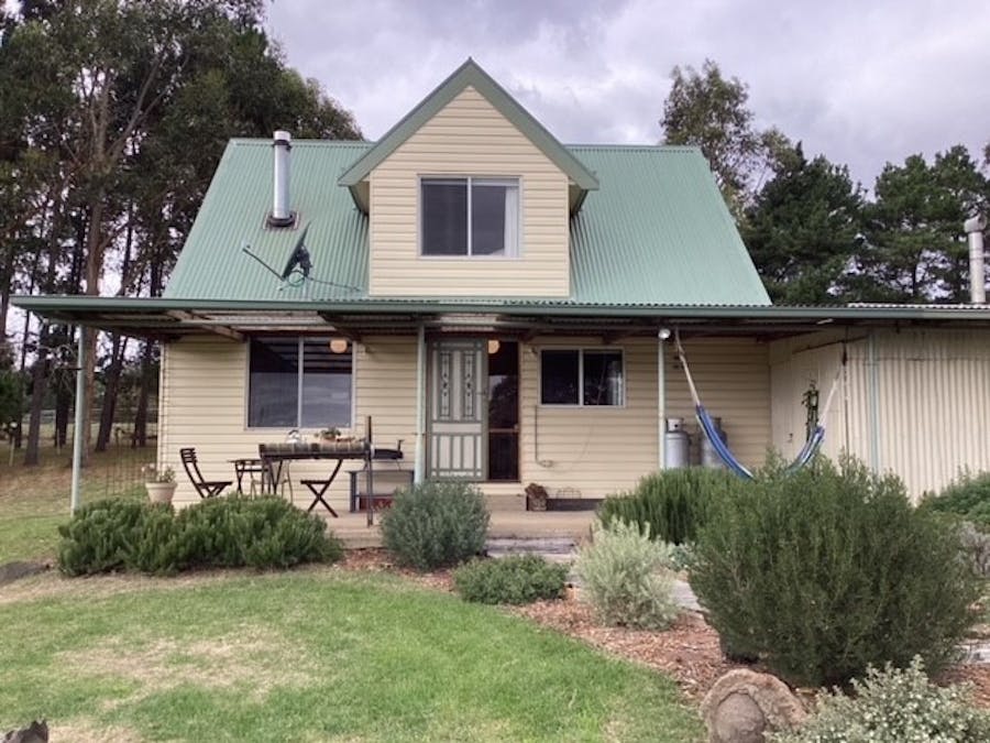 21 McDonald Street, Skipton, VIC, 3361 - Image 1