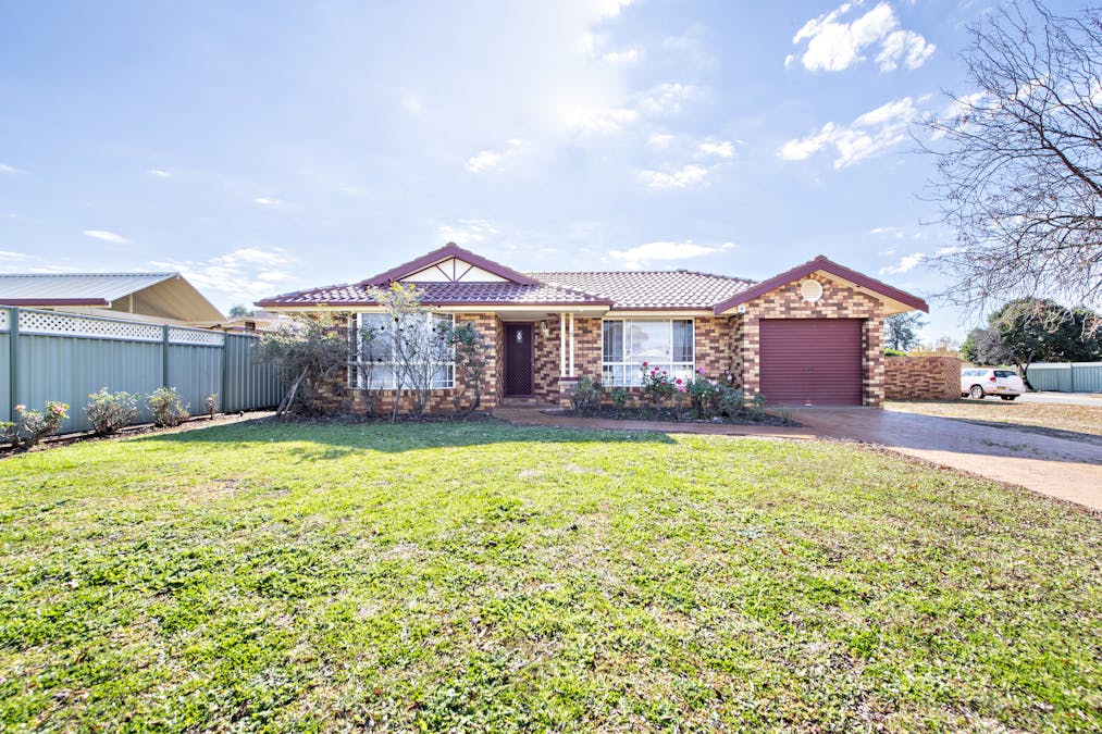 5 Eumung Street, Dubbo, NSW, 2830 - Image 1