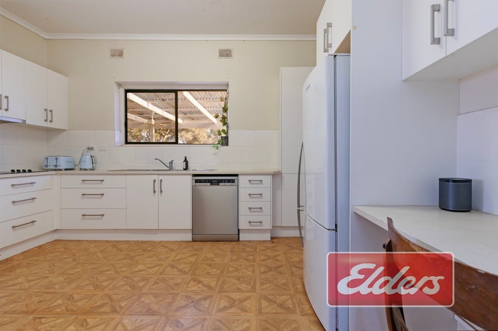 58 Oaklands Road, Dutton, SA, 5356 - Image 15