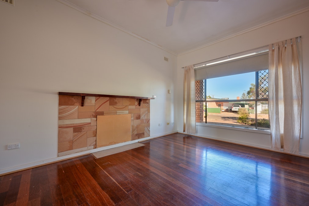 4  Neill Street, Whyalla Playford, SA, 5600 - Image 4