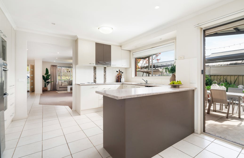 70 Mountford Crescent, East Albury, NSW, 2640 - Image 8