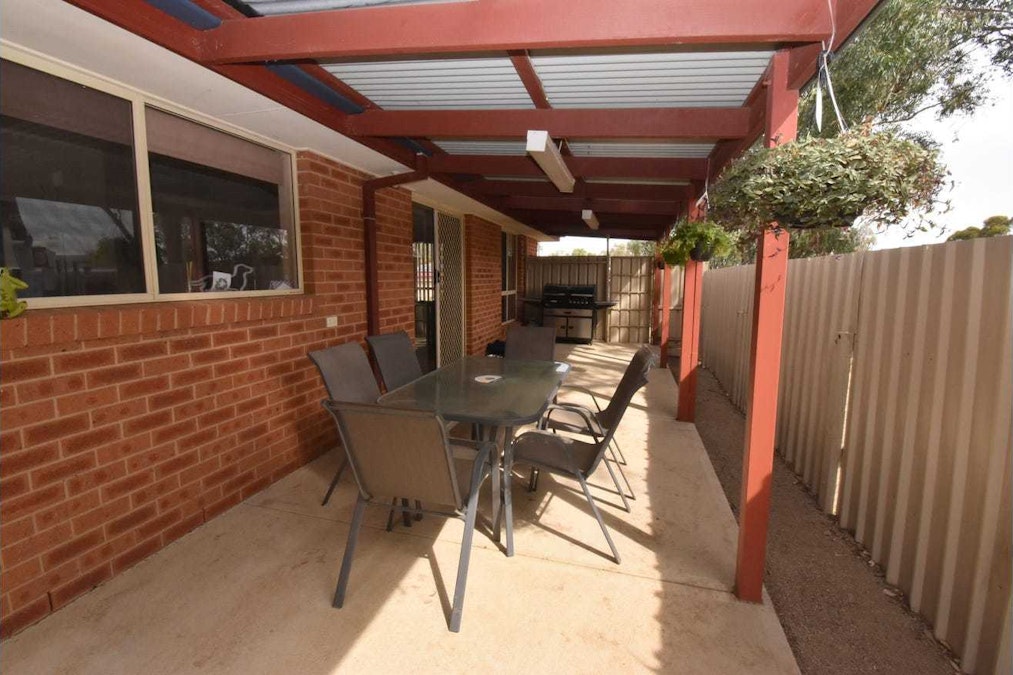 28 Almurta Court, Springdale Heights, NSW, 2641 - Image 10