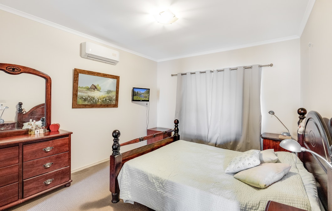 42 Stark Drive, Vale View, QLD, 4352 - Image 14