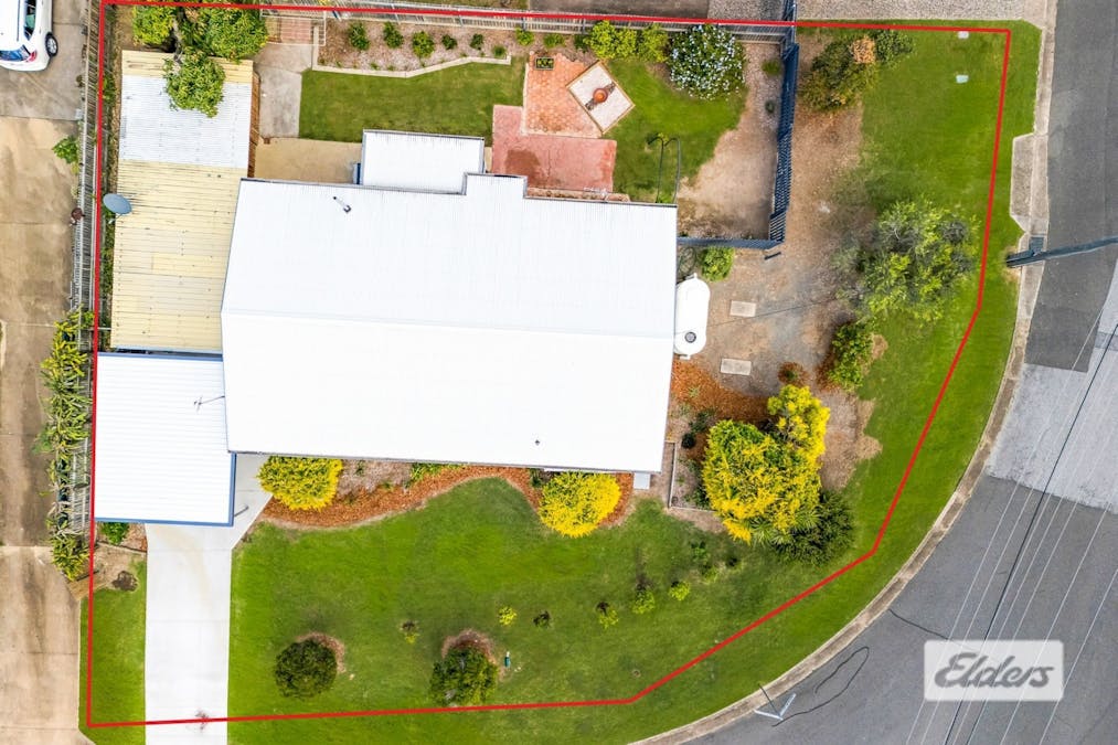 8 Larsen Street, West Gladstone, QLD, 4680 - Image 20