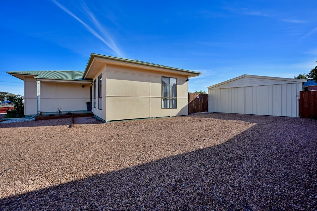 3 Henshelwood Street, Whyalla Norrie, SA, 5608 - Image 16