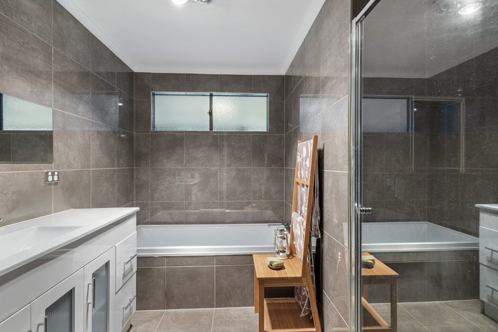 20 Clarence Street, Loch, VIC, 3945 - Image 3