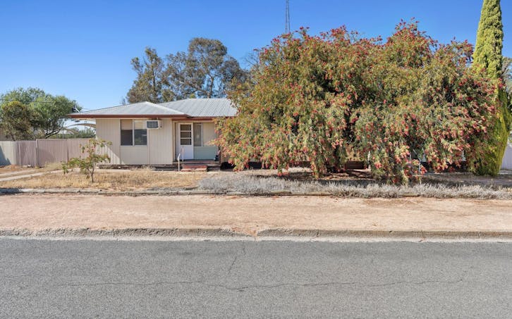 24-26 Jacobs Street, Waikerie, SA, 5330 - Image 1