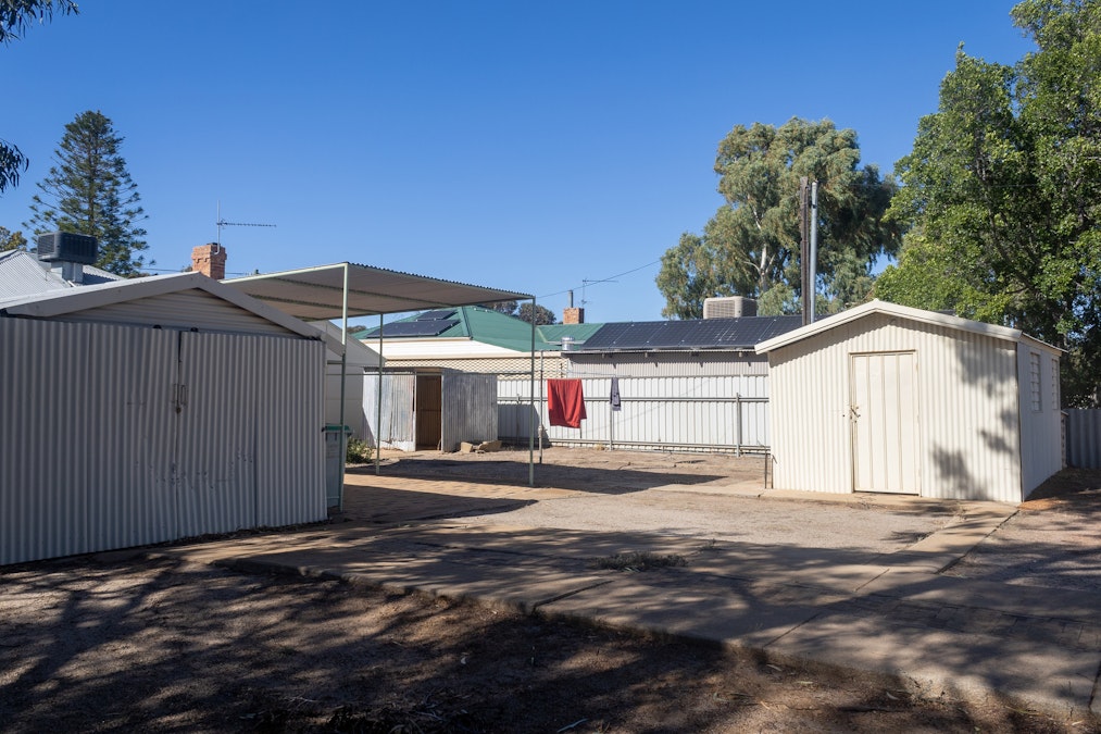 46 Pollock Avenue, Merredin, WA, 6415 - Image 18