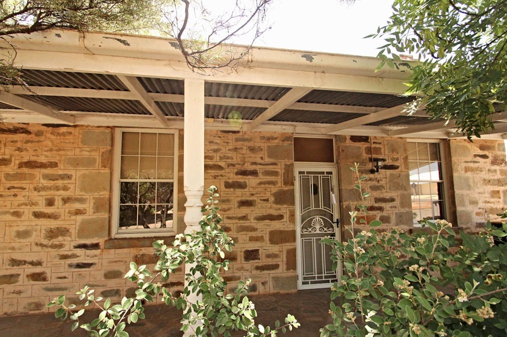 17 Jonathon Street, Clare, SA, 5453 - Image 1