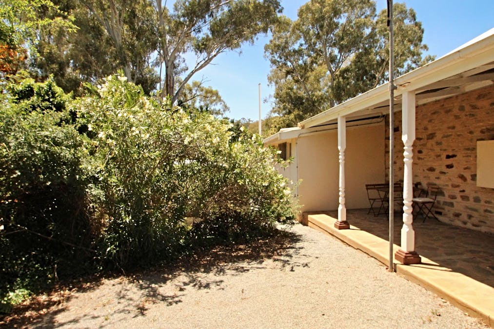 17 Jonathon Street, Clare, SA, 5453 - Image 22