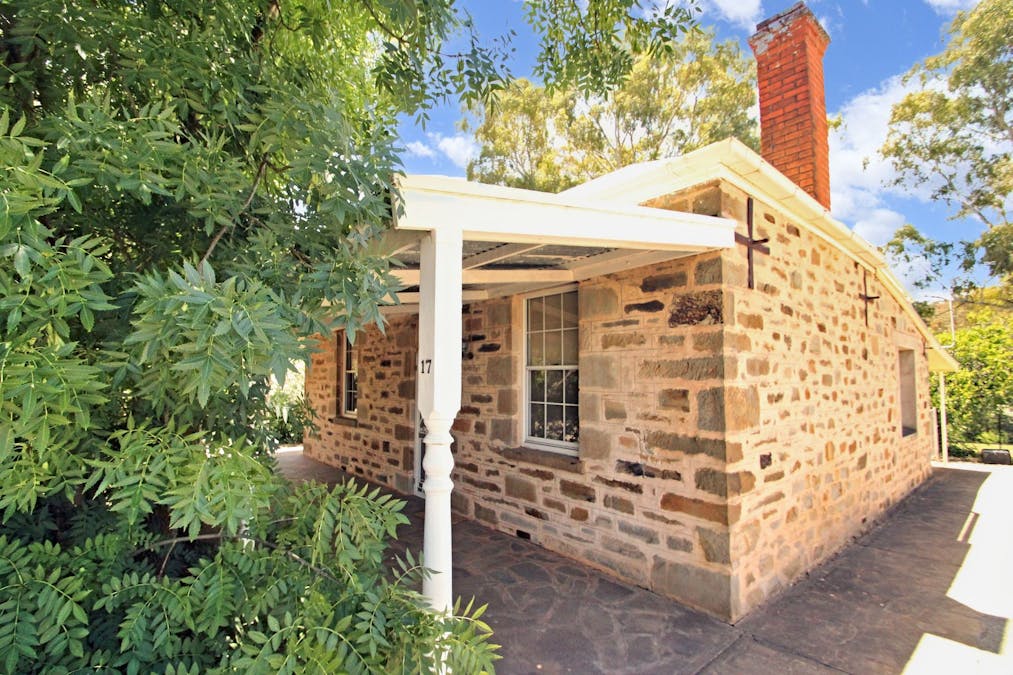17 Jonathon Street, Clare, SA, 5453 - Image 3