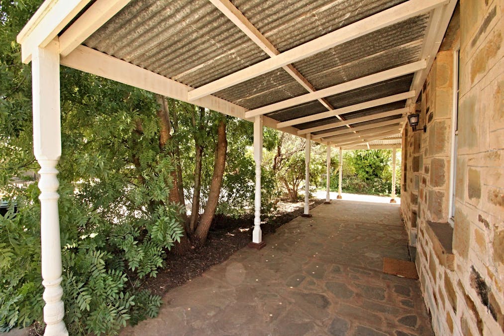 17 Jonathon Street, Clare, SA, 5453 - Image 24