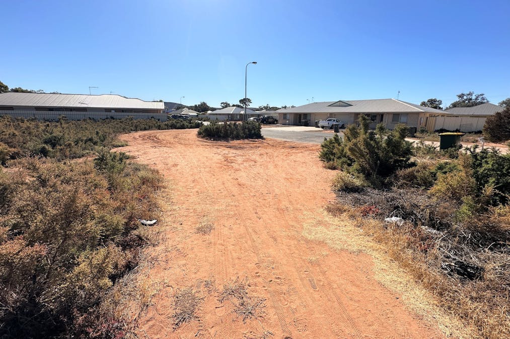 5 Foote Place, Whyalla Stuart, SA, 5608 - Image 2
