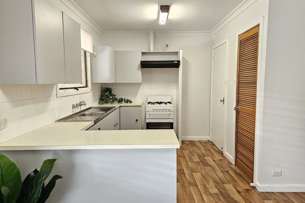 7 Morrison Avenue, Lake Grace, WA, 6353 - Image 2