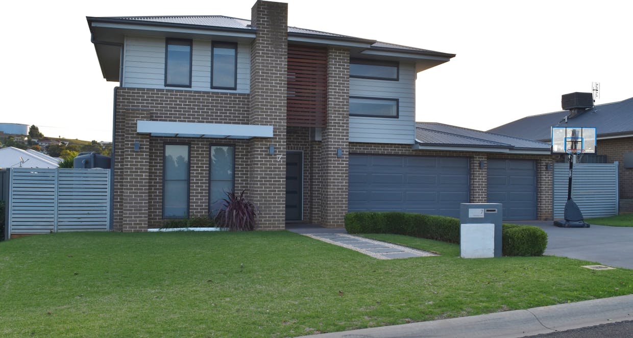 7 Hydrangea Avenue, Parkes, NSW, 2870 - Image 1