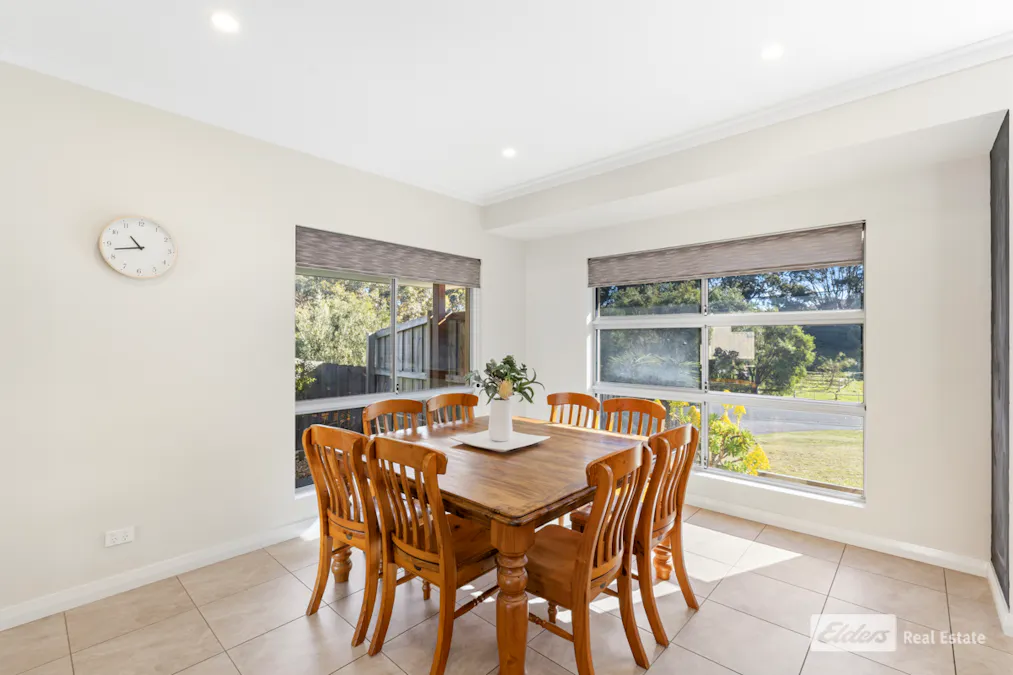 21 Jeffcott Street, Little Grove, WA, 6330 - Image 11