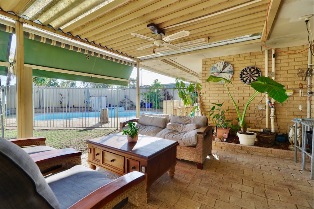 66 Stainer Avenue, Rockingham, WA, 6168 - Image 17