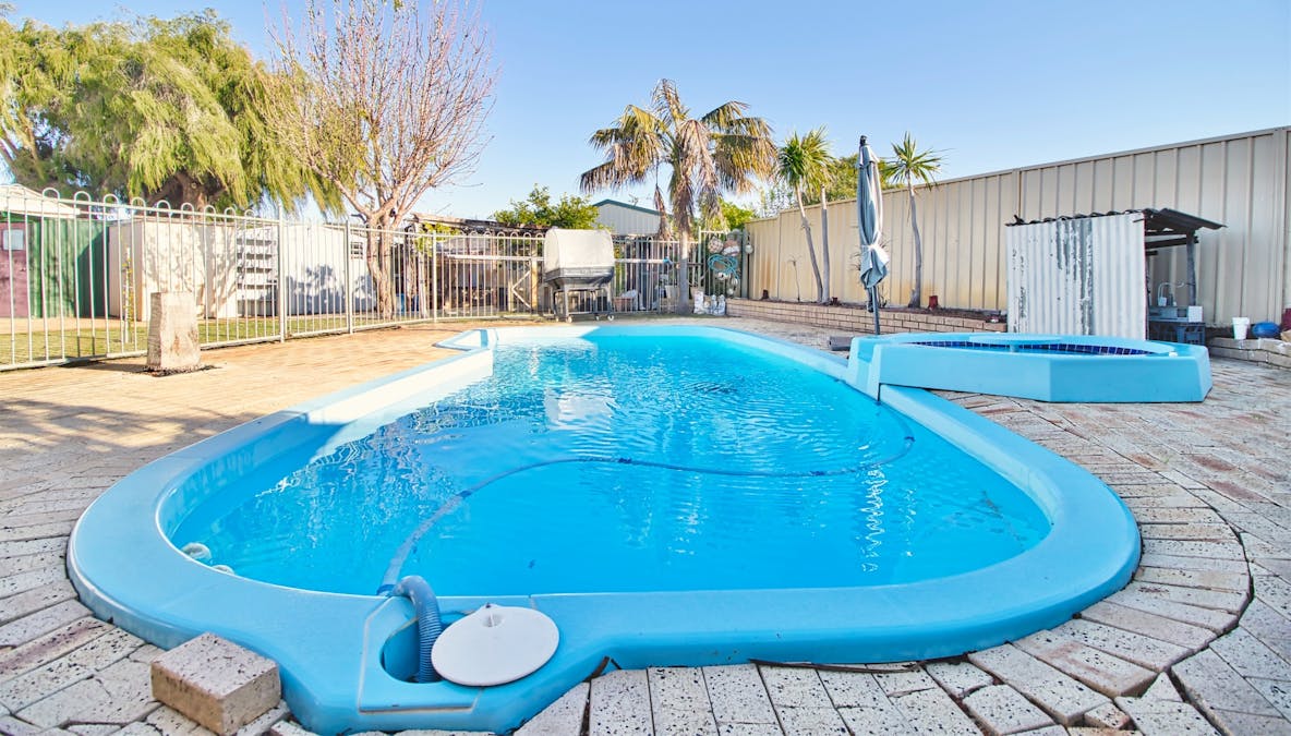 66 Stainer Avenue, Rockingham, WA, 6168 - Image 19